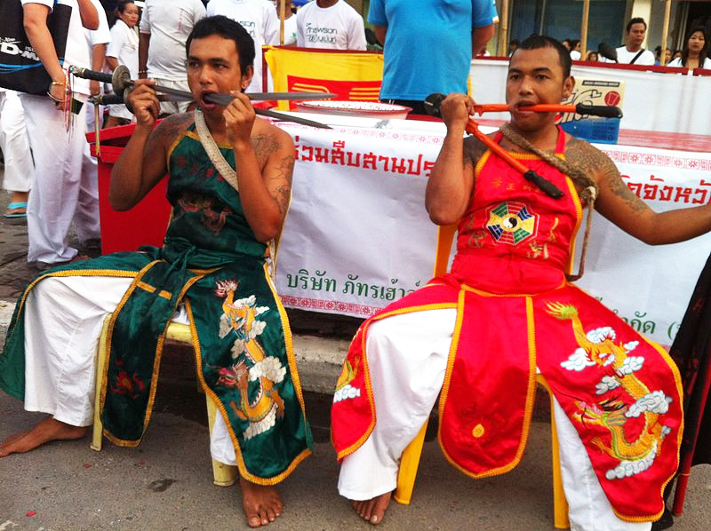 wiki-copyright-Kirill-Kay-vegetarian-festival-phuket copyright Wiki Kirill Kay
