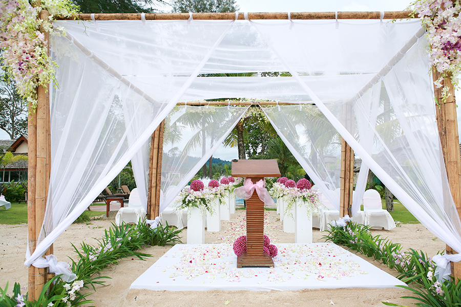 beach wedding phuket